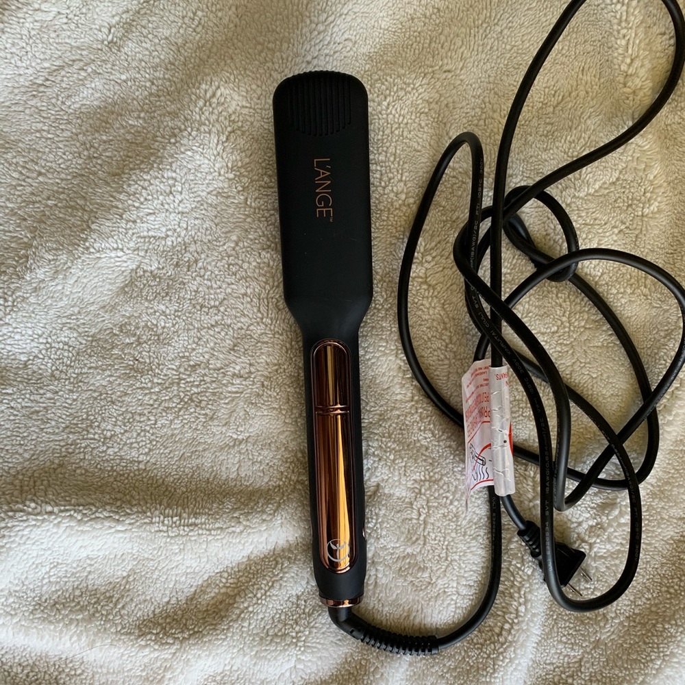 L’ANGE Le Gloss wide flatiron